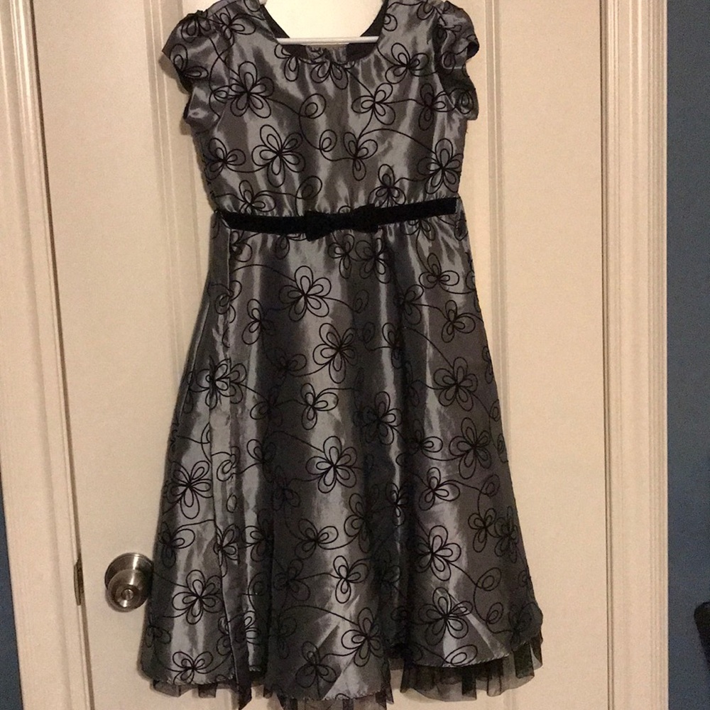 Girls dress (Jona Michelle)